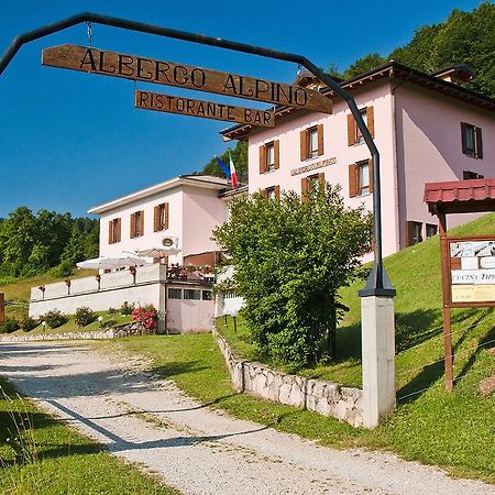 Albergo Alpino Da Tullio Avio Exteriér fotografie