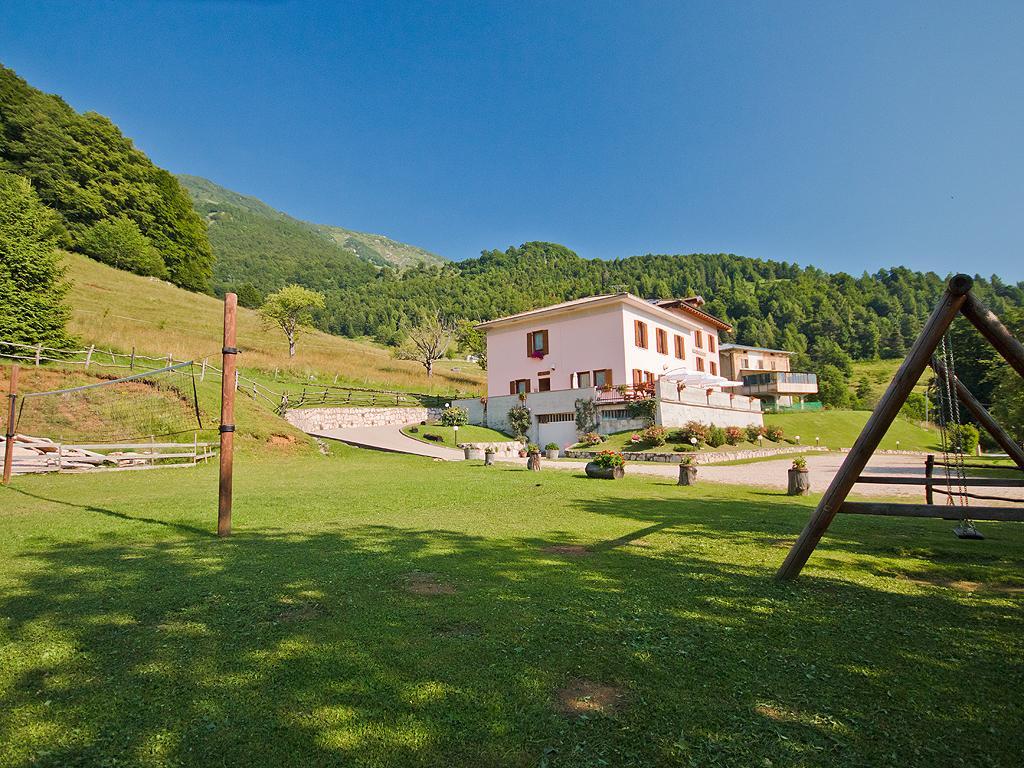 Albergo Alpino Da Tullio Avio Exteriér fotografie