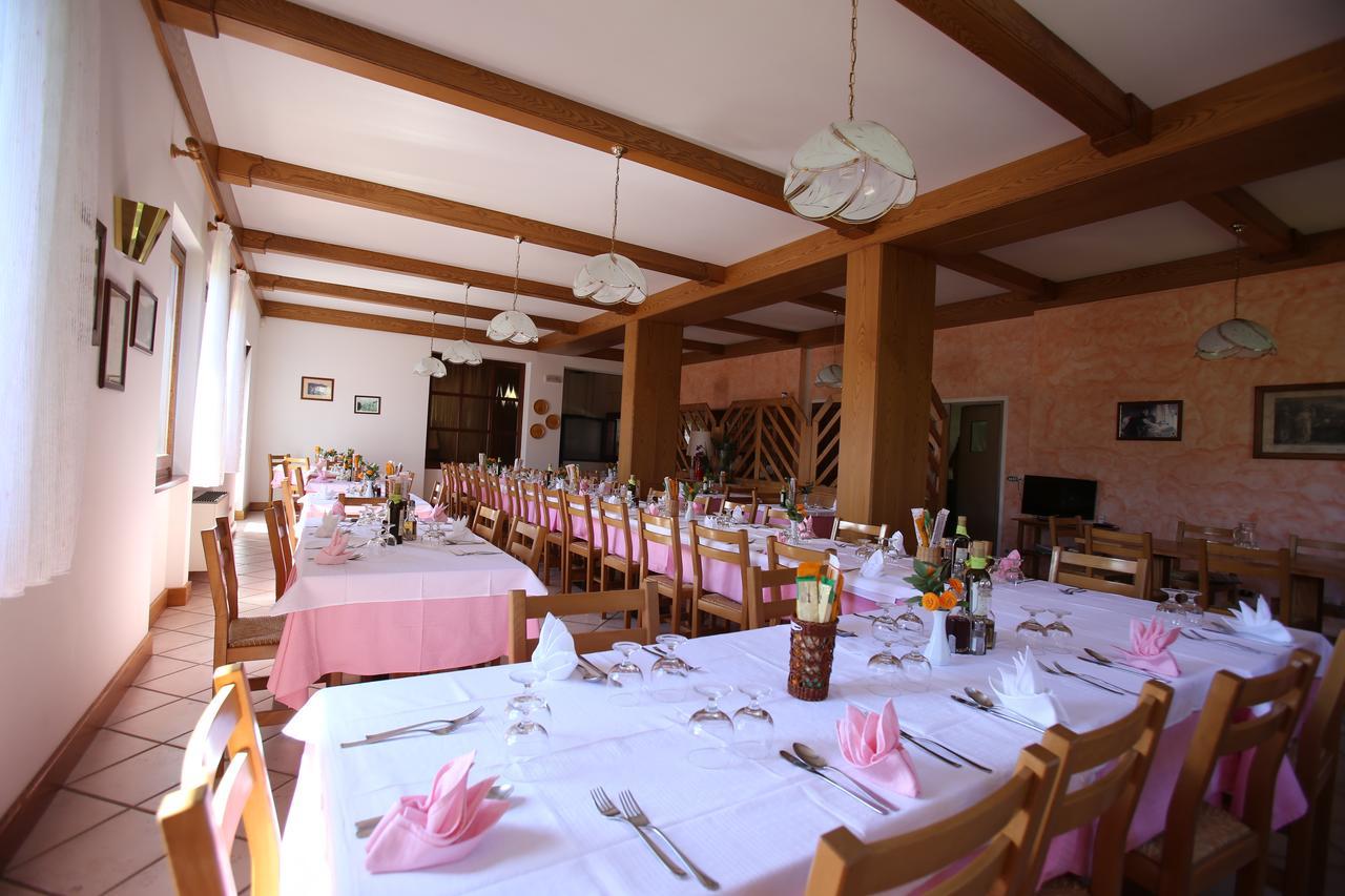 Albergo Alpino Da Tullio Avio Exteriér fotografie